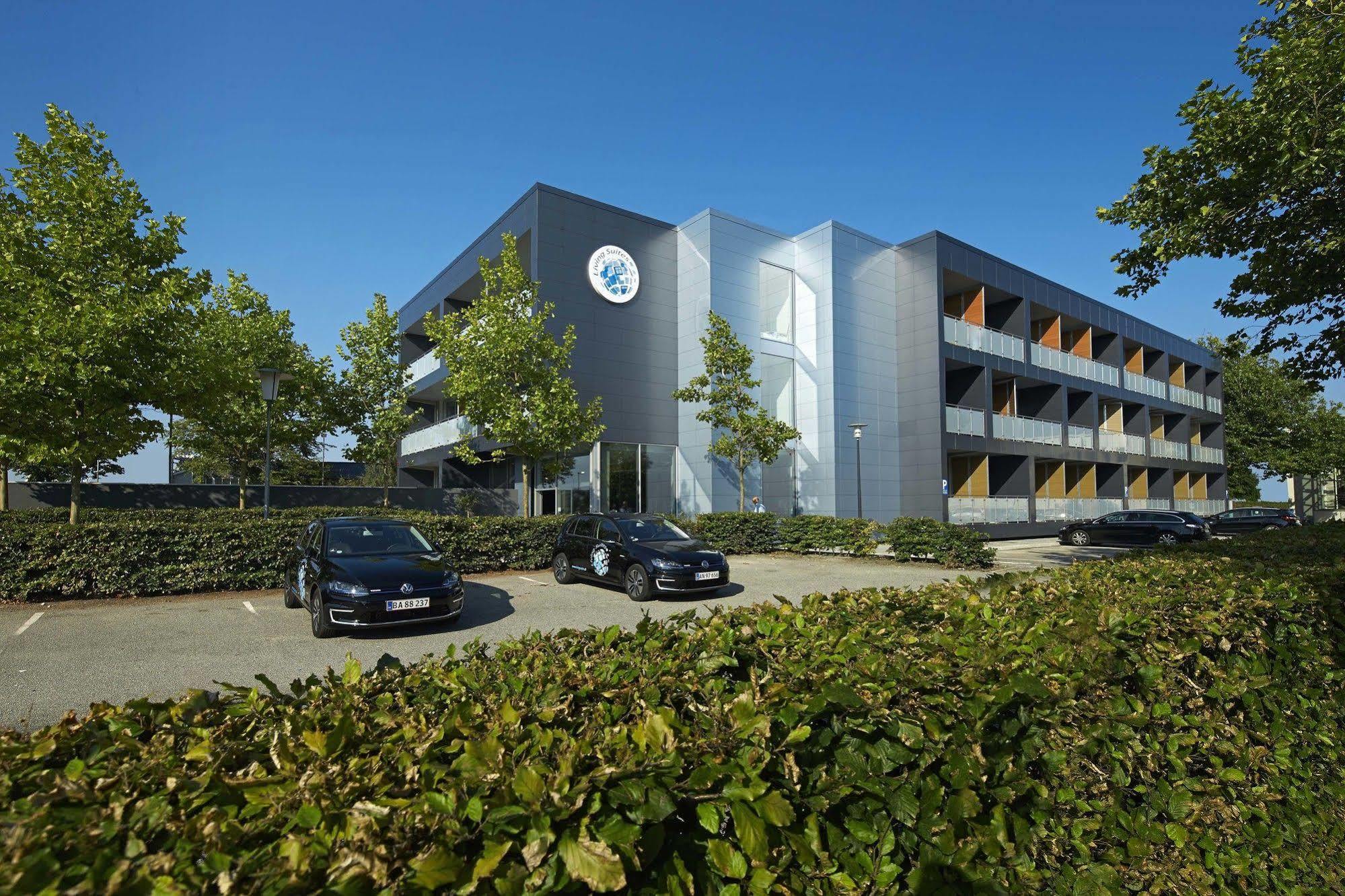 Living Suites Naerum Exterior photo